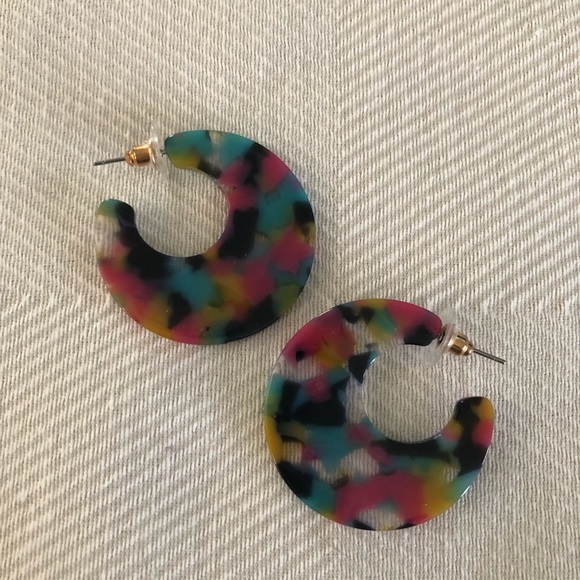 Loft resin statement earrings - Picture 3 of 4